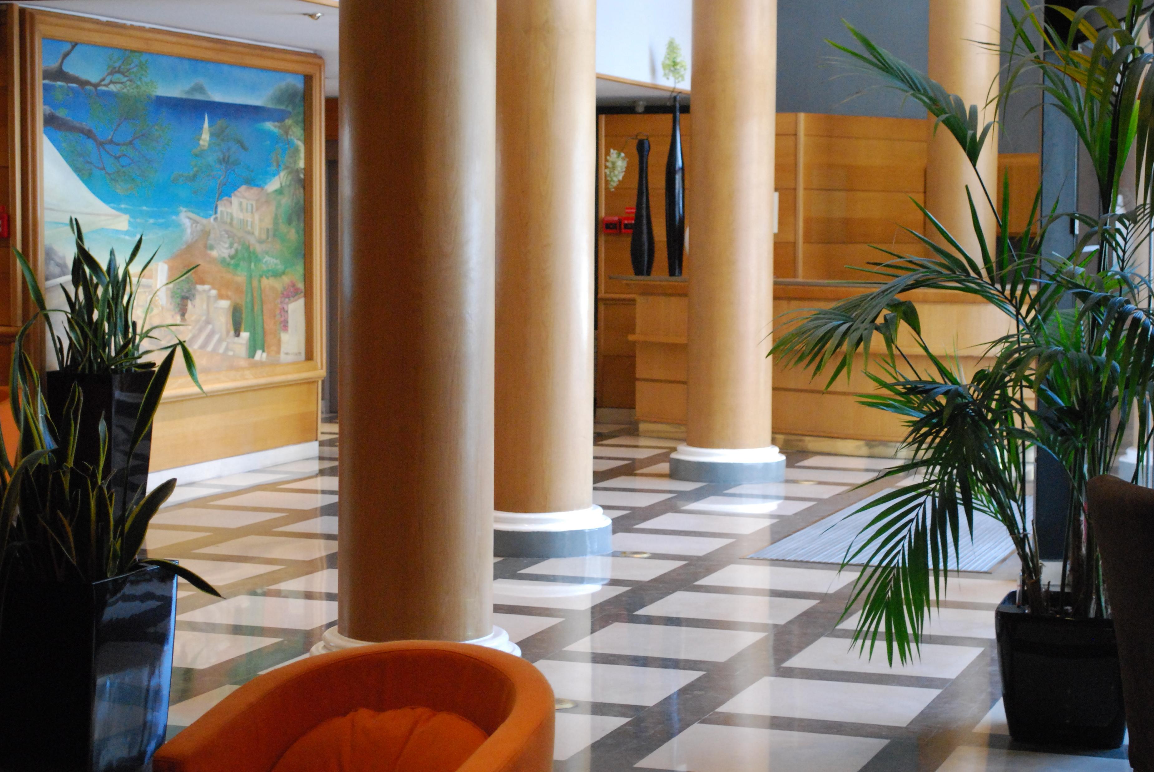 Hotel Amarante Канны Интерьер фото