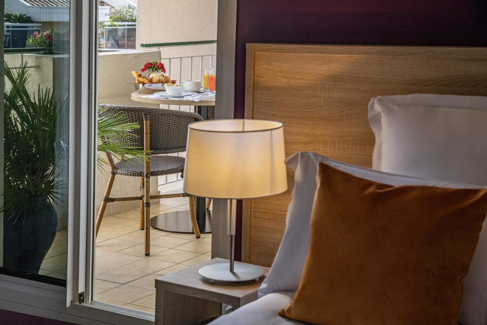 Hotel Amarante Канны Экстерьер фото