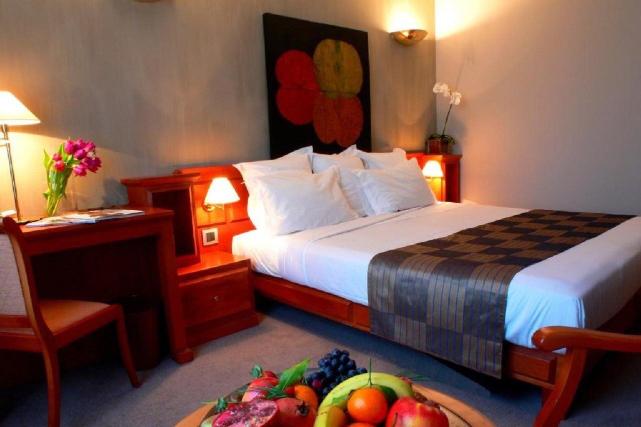 Hotel Amarante Канны Экстерьер фото
